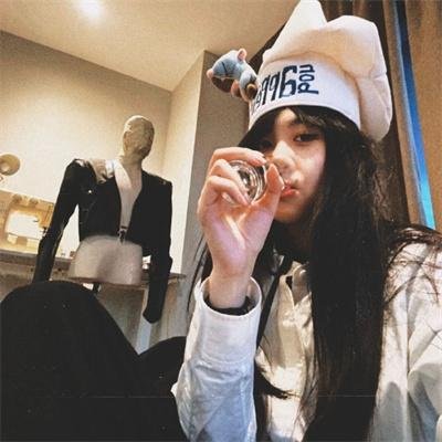 扎醒将军，居然忘记我是白月光